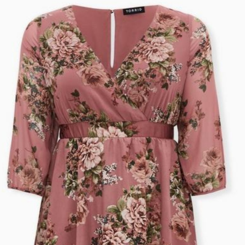 TORRID MIDI CHIFFON SURPLICE DRESS/ 2X. - Picture 4 of 13